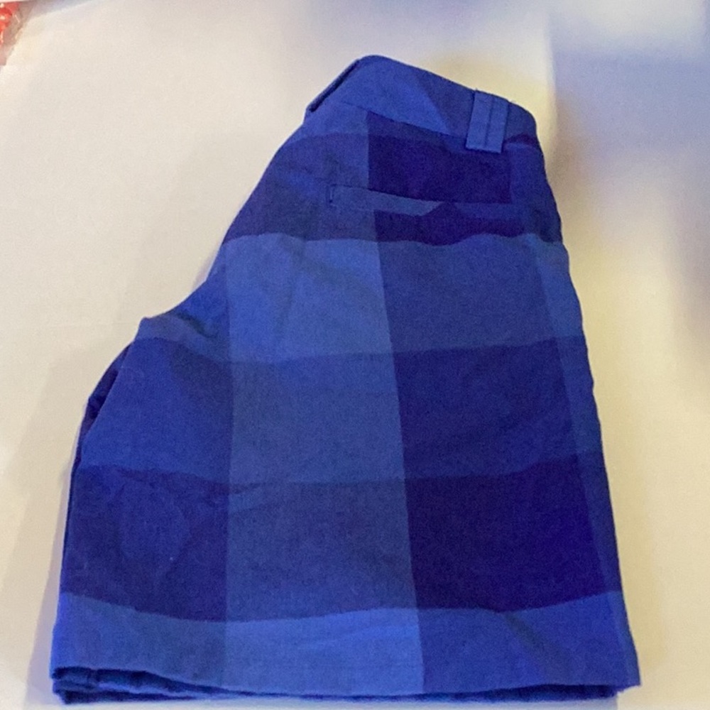 Under Armor Blue Shorts. - Picture 6 of 10